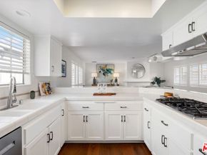 1913 Harriman Lane 1, Redondo Beach CA 90278