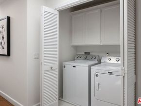 1913 Harriman Lane 1, Redondo Beach CA 90278