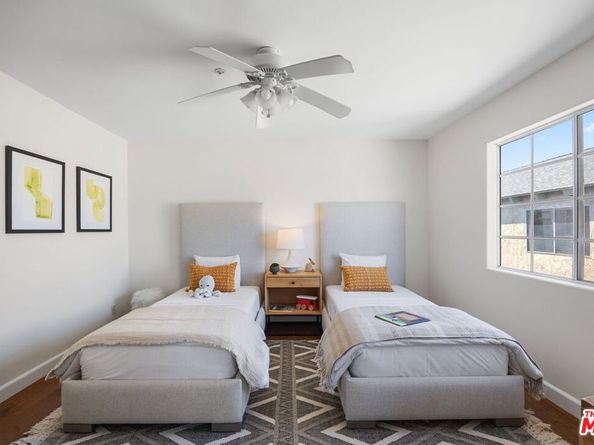 1913 Harriman Lane 1, Redondo Beach CA 90278