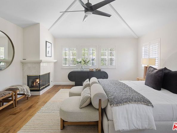 1913 Harriman Lane 1, Redondo Beach CA 90278