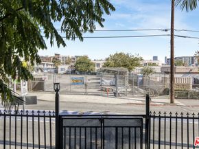 969 S Serrano Avenue, Los Angeles CA 90006