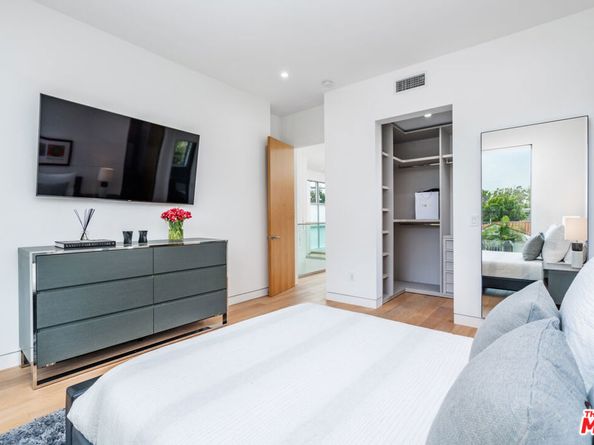 721 N Vista Street, Los Angeles CA 90046