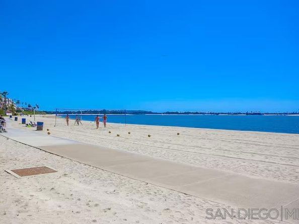 3888 Riviera Dr 206, San Diego CA 92109