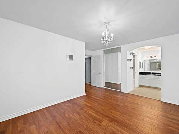 9939 Erma Rd 101, San Diego CA 92131