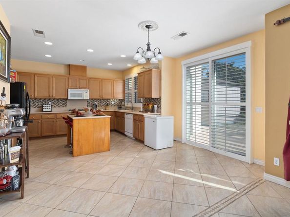 1871 Crystal Bluff Ct., San Diego CA 92154