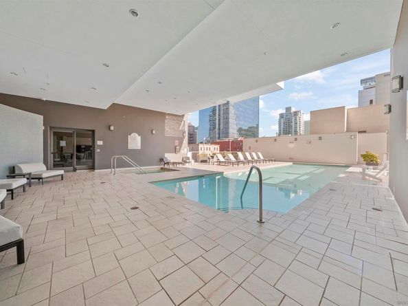 575 6th Ave 804, San Diego CA 92101