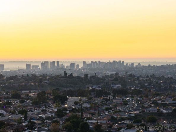 167 S Wedgewood Dr, San Diego CA 92114