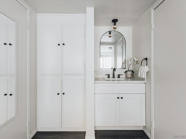 4652 Don Lorenzo Dr A, Los Angeles CA 90008