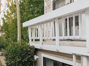 4652 Don Lorenzo Dr A, Los Angeles CA 90008