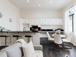 4652 Don Lorenzo Dr A, Los Angeles CA 90008