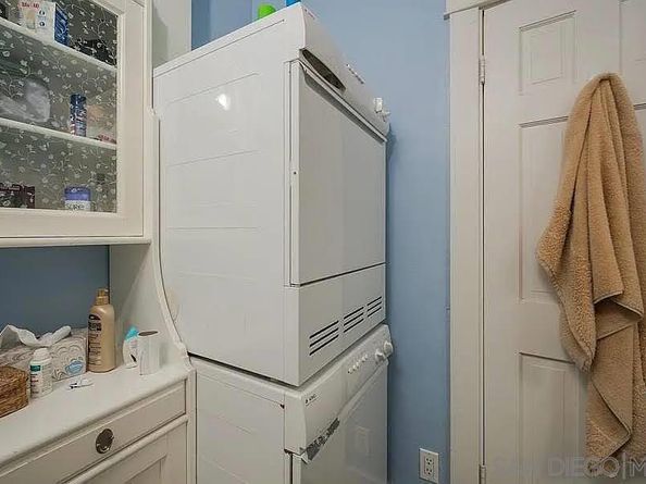609 Genter, La Jolla CA 92037