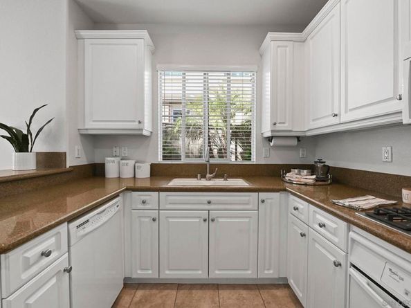 2641 Bellezza Dr, San Diego CA 92108