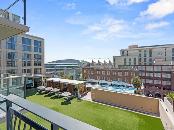 207 5th 739, San Diego CA 92101