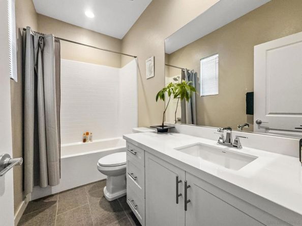 4347 Harbor Way 4, Oceanside CA 92056