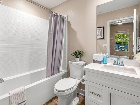 4347 Harbor Way 4, Oceanside CA 92056