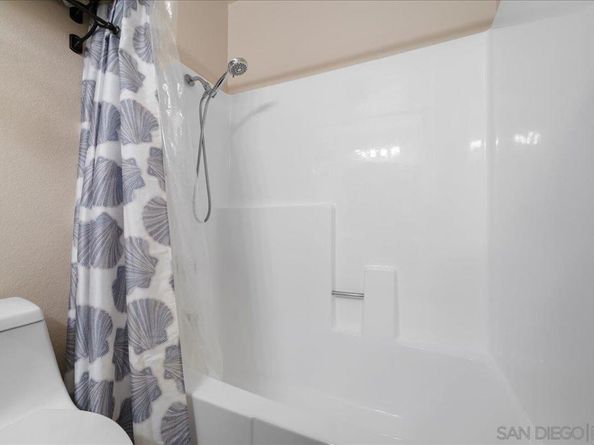 1651 S Juniper Street 195, Escondido CA 92025