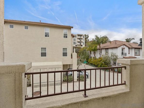 1313 Terracina Ln, San Diego CA 92103