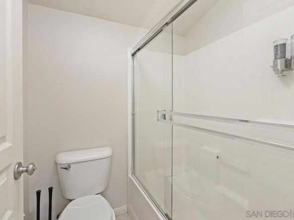 1313 Terracina Ln, San Diego CA 92103