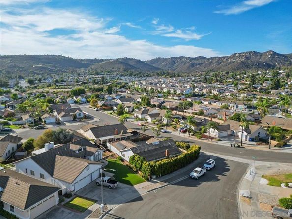 1761 Pinehurst Ave, Escondido CA 92026