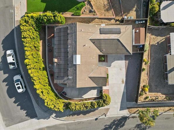 1761 Pinehurst Ave, Escondido CA 92026