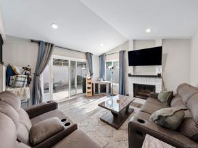 9560 Frank Way, Santee CA 92071