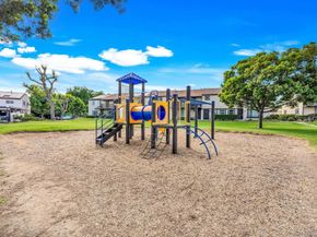 9560 Frank Way, Santee CA 92071