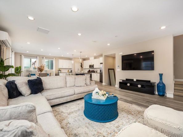 1959 Minimalist Ln, Chula Vista CA 91915