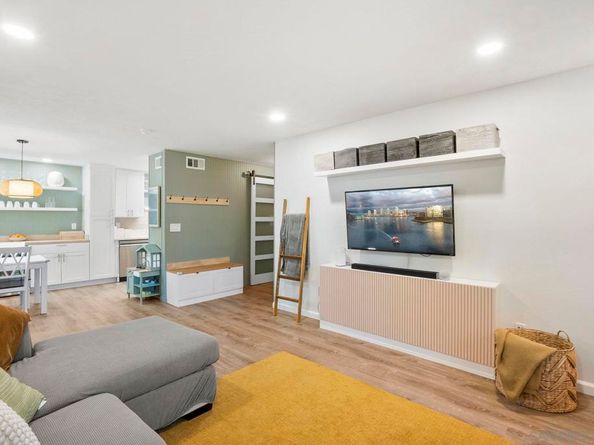 140 Walnut Ave 2A, San Diego CA 92103