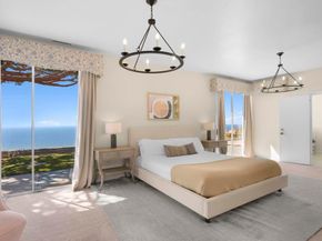 8390 Prestwick Dr, La Jolla CA 92037