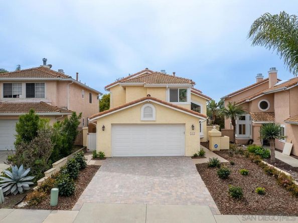 3227 San Tomas Dr, Oceanside CA 92056