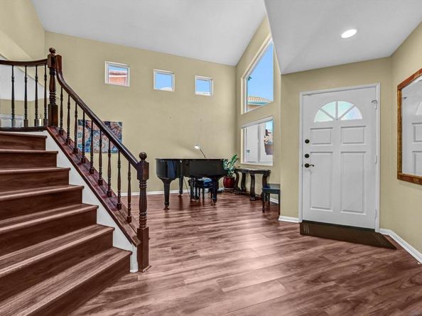 3227 San Tomas Dr, Oceanside CA 92056