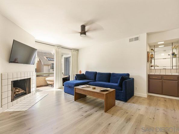 6140 Calle Mariselda 102, San Diego CA 92124