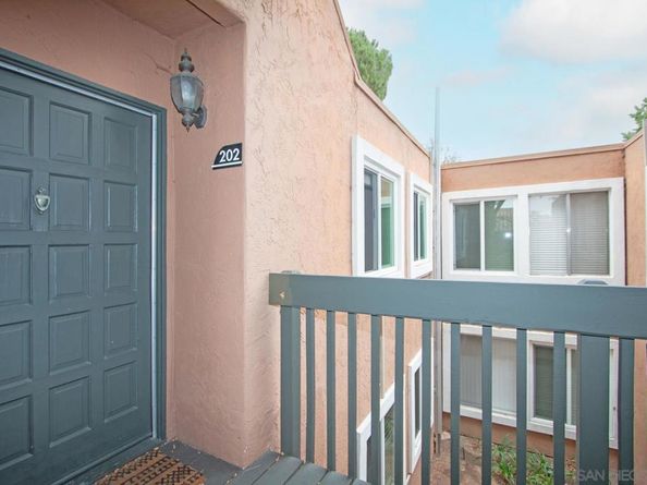 17093 W Bernardo Dr 202, San Diego CA 92127