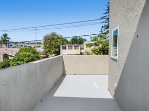 2114 Felspar St, San Diego CA 92109