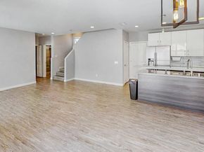 2114 Felspar St, San Diego CA 92109