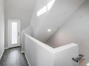 2114 Felspar St, San Diego CA 92109