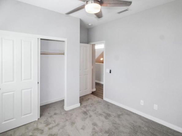 2114 Felspar St, San Diego CA 92109