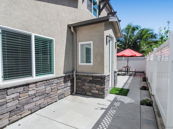 2114 Felspar St, San Diego CA 92109