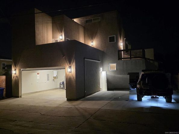 2114 Felspar St, San Diego CA 92109
