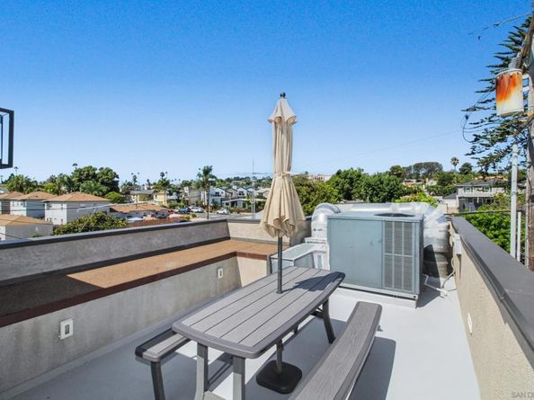 2114 Felspar St, San Diego CA 92109