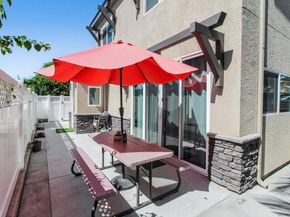 2114 Felspar St, San Diego CA 92109