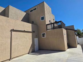 2114 Felspar St, San Diego CA 92109