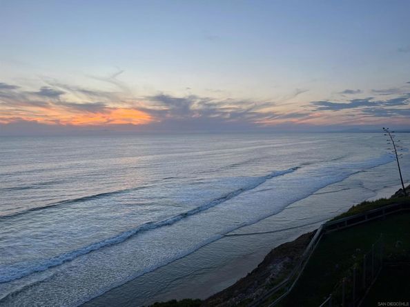 940 Sealane Dr 5, Encinitas CA 92024