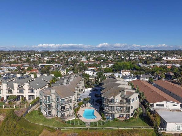 940 Sealane Dr 5, Encinitas CA 92024