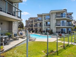 940 Sealane Dr 5, Encinitas CA 92024