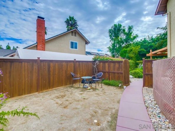 11385 Paseo Albacete, San Diego CA 92129