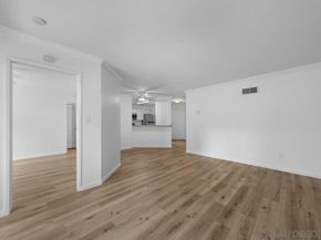 7405 Charmant Dr 2033, San Diego CA 92122