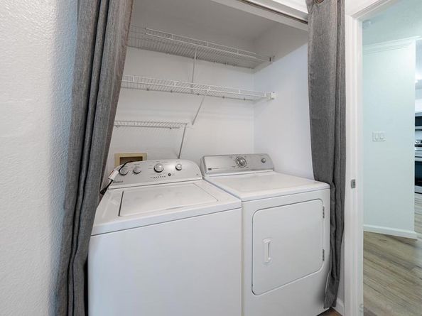 7405 Charmant Dr 2033, San Diego CA 92122