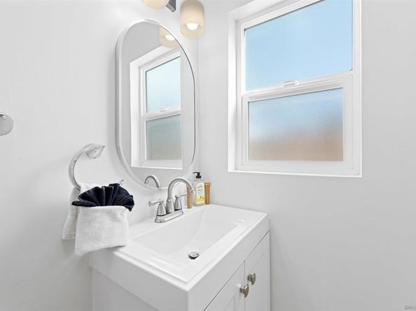 1817 19 Sunset Cliffs Blvd, San Diego CA 92107
