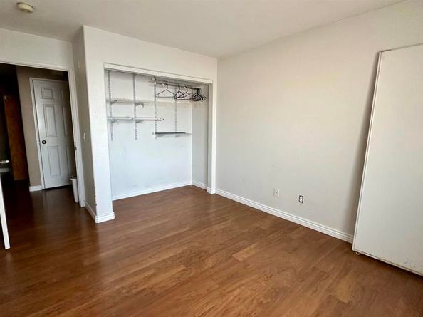 2005 Burton 1, San Diego CA 92111